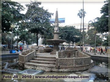 Chafariz historico na Praça General Osório