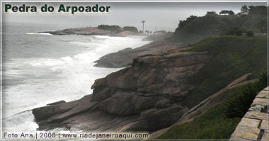 Pedra do Arpoador vista do Forte de Copacabana
