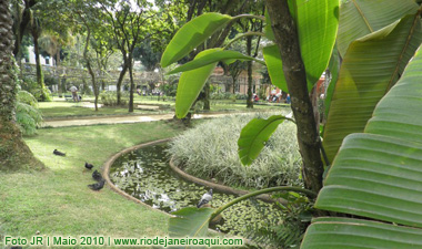 Jardins privativos ou de fundos da Casa de Rui Barbosa