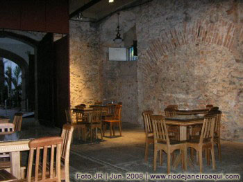 Bistrô-café do Museu Histórico Nacional, instalado em antigas dependências do antigo Arsenal de Guerra