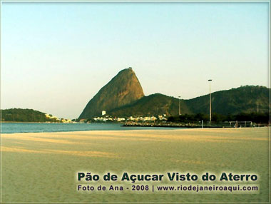 Pão de Açucar visto da praia do Flamengo