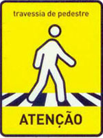 Aviso de travessia de pedestres