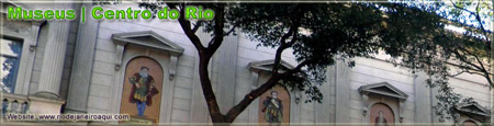 Detalhe da fachada lateral do Museu Nacional de Belas Artes no Centro do Rio