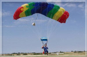 Paraquedista aterrizando