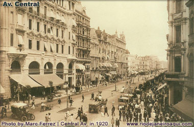 Avenida Central em 1910, pouco depois da inauguração