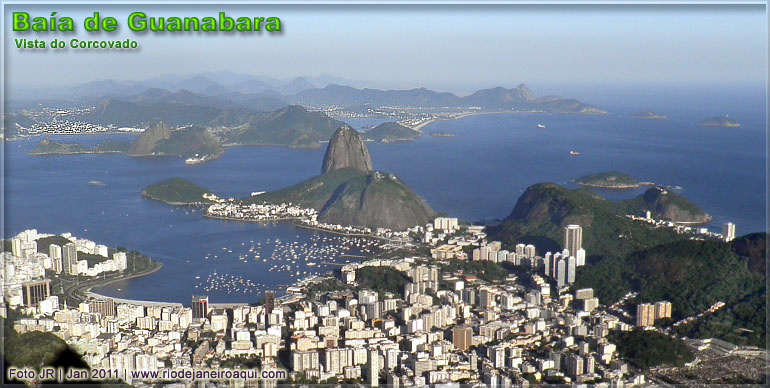 Baía de Guanabara e Pão de Açucar visto do alto do Corcovado