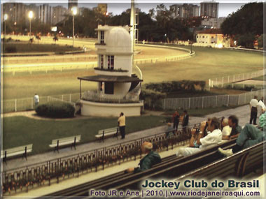 Pista do Jockey Club e torre de controle