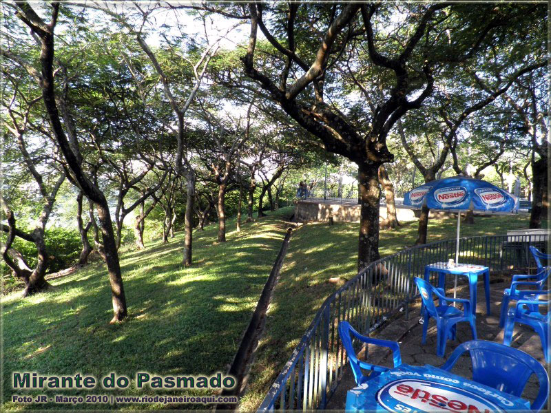 Mirante do Pasmado | Bares e Jardins