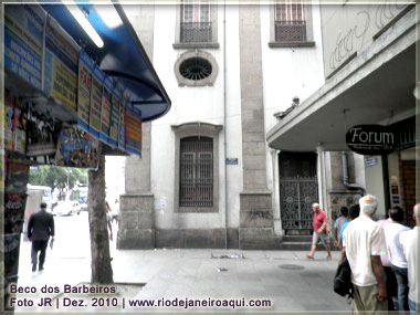 Beco dos Barbeiros na Rua Primeiro de Março