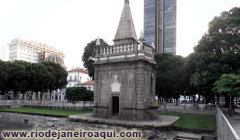 Chafariz de Mestre Valentim na Praça XV