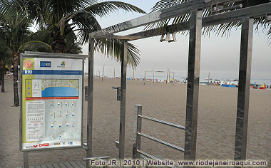 Equipamentos de ginástica estão instalados nas praias do Rio de Janeiro