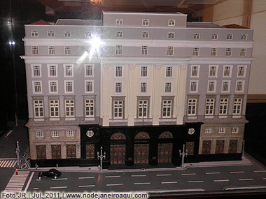 Maquete da antiga sede do Banco do Brasil, fachada da Rua Primeiro de Março