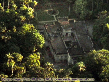 Palacete do Parque Lage visto do Corcovado | Foto com telezoom