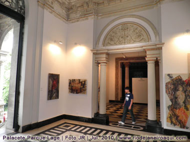 Hall de entrrada do palacete do Parque Lage