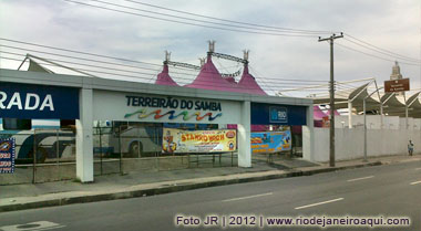 Terreirão do Samba, ao lado do Sambódromo