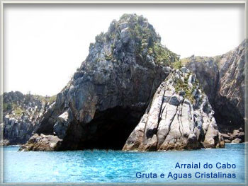 Gruta Azul, uma das mais belas e interessantes atrações no mar em Arraial do Cabo