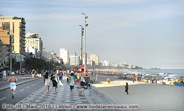 Praia e calçadão do Leblon